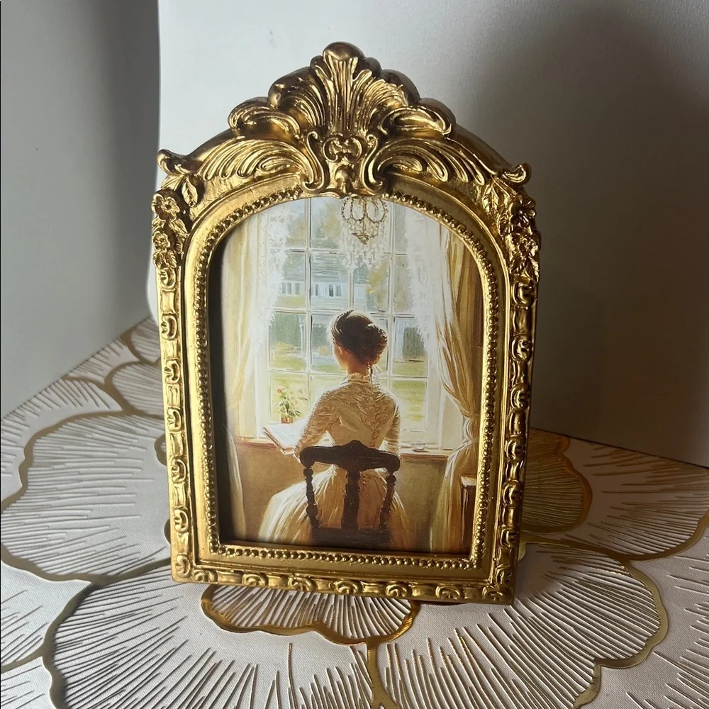 Elegant Gold Ornate Picture Frame 4x6 inch frame